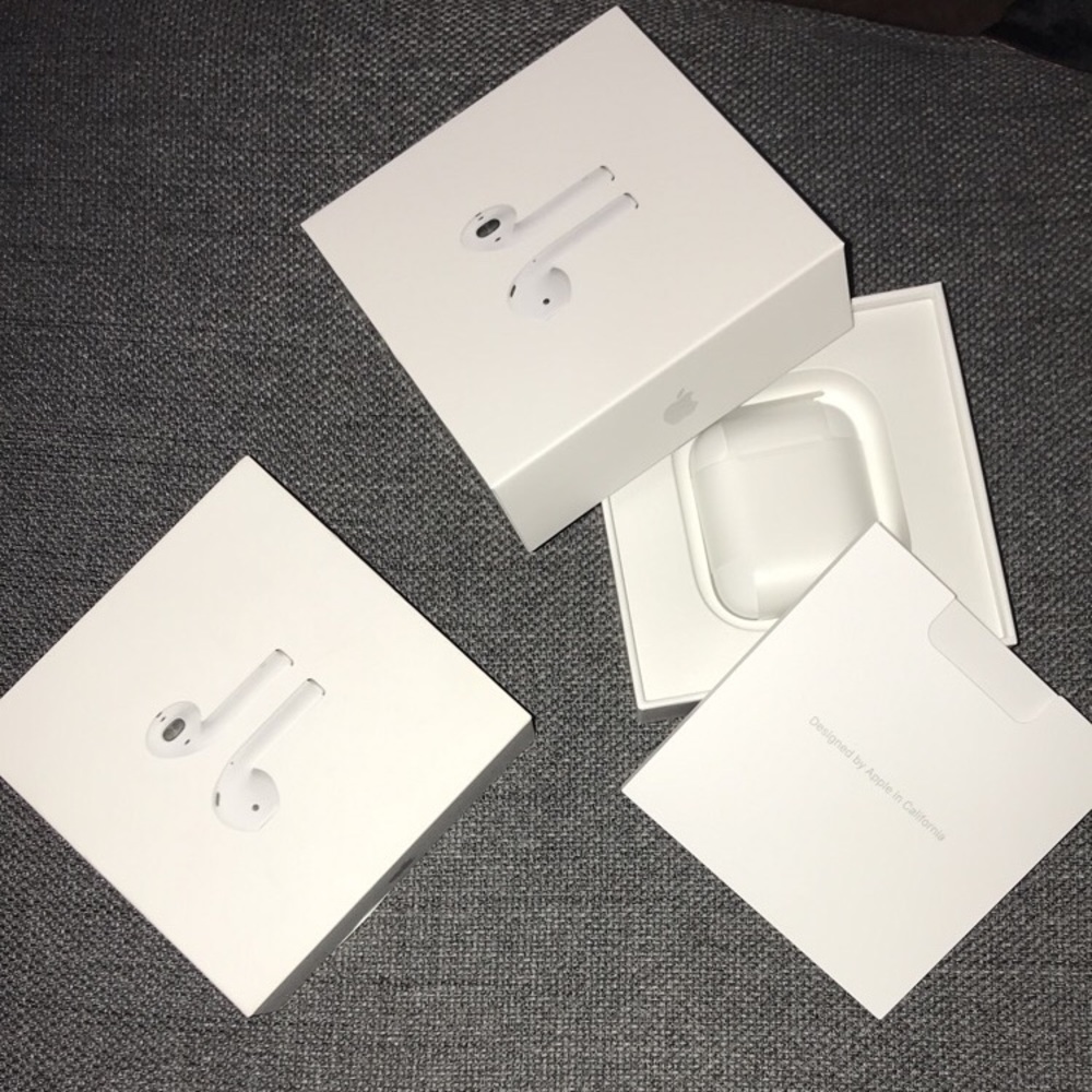 New Apple air pods-NO OFFERS❗️❗️❗️